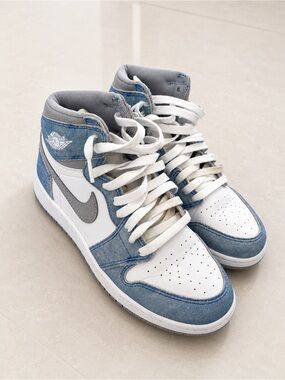 Air Jordan 1 High Top Sneakers White Light Blue Gray